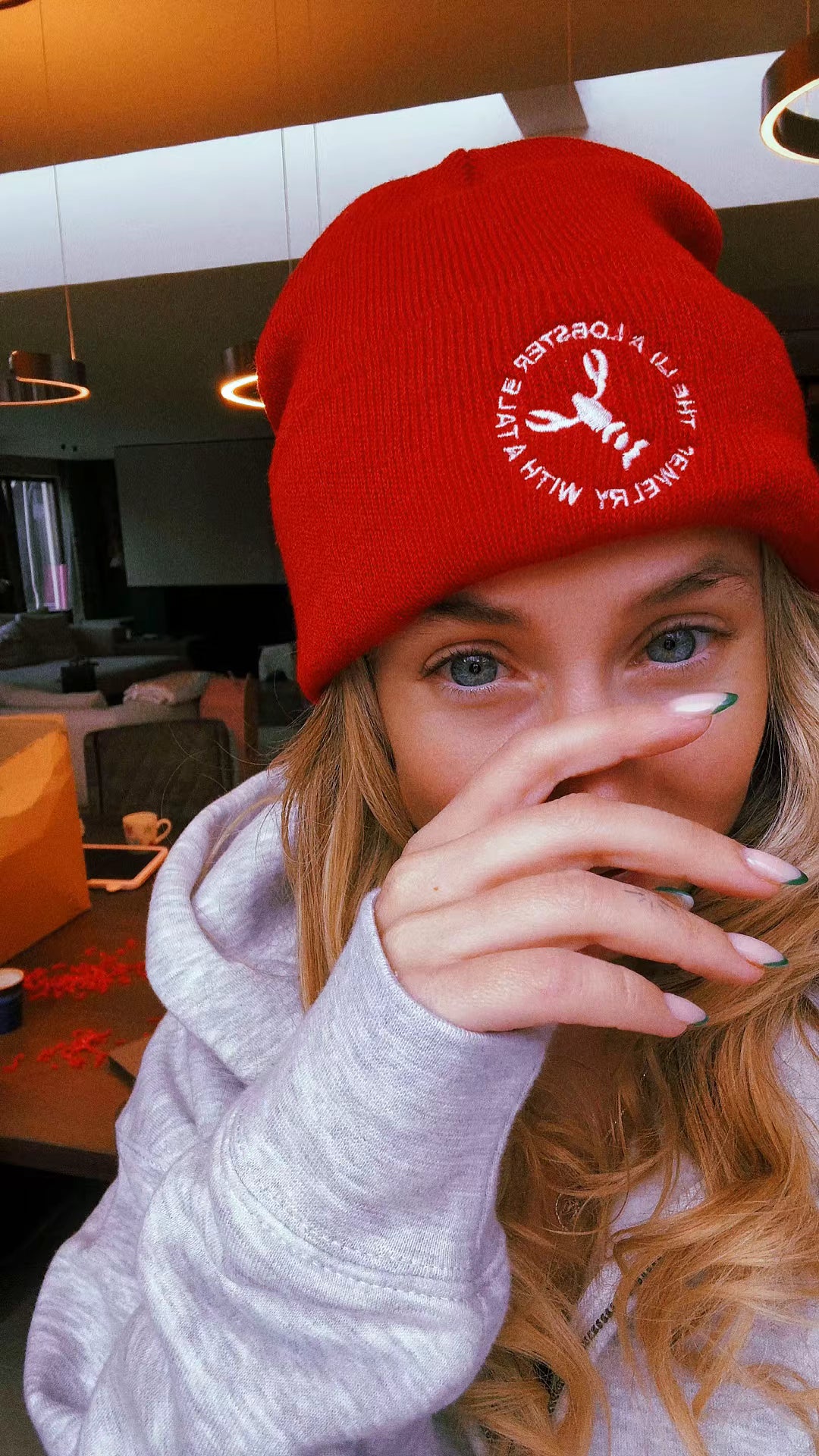 The Lila Lobster Merch Mut