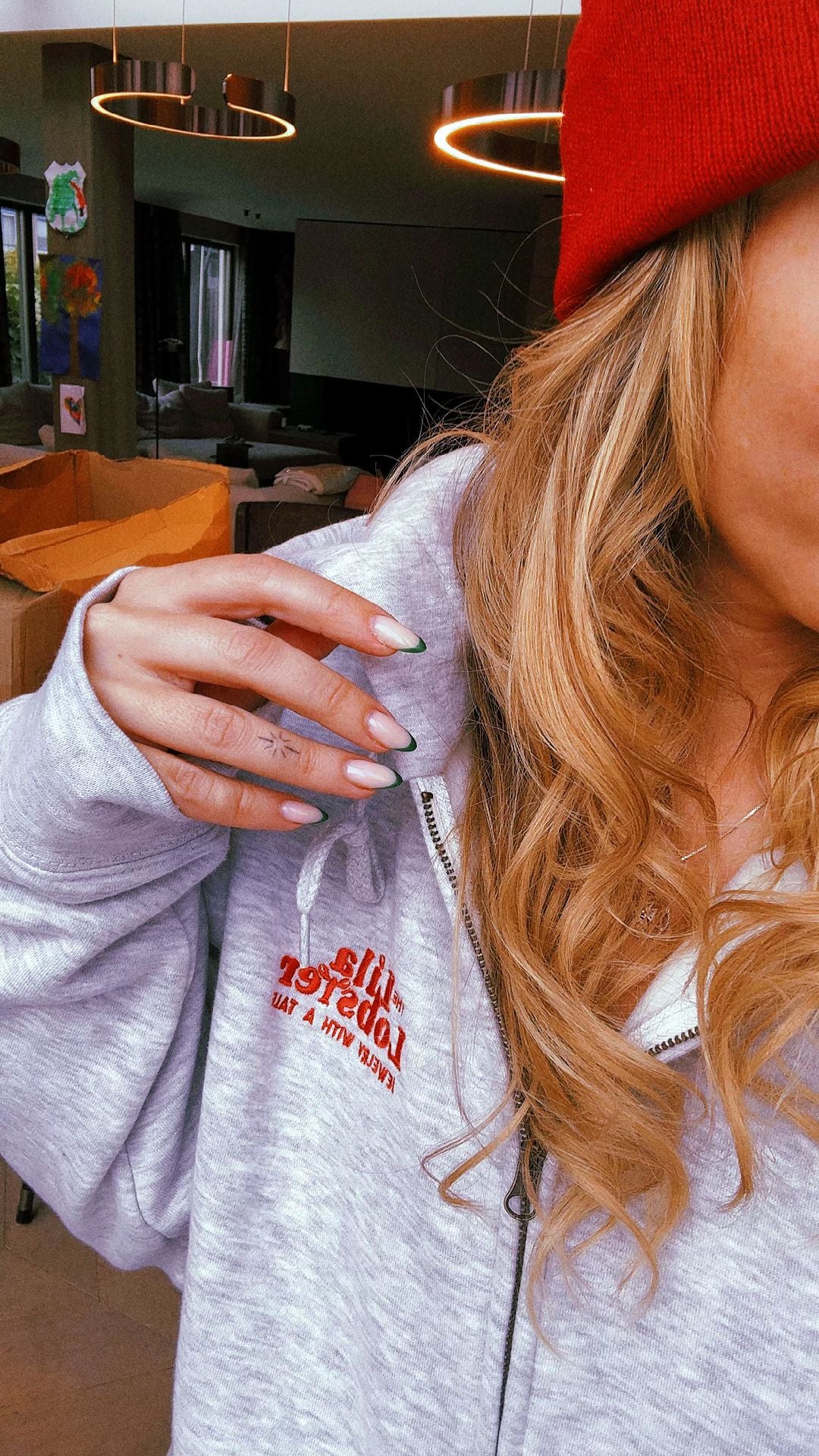 The Lila Lobster Merch Mut