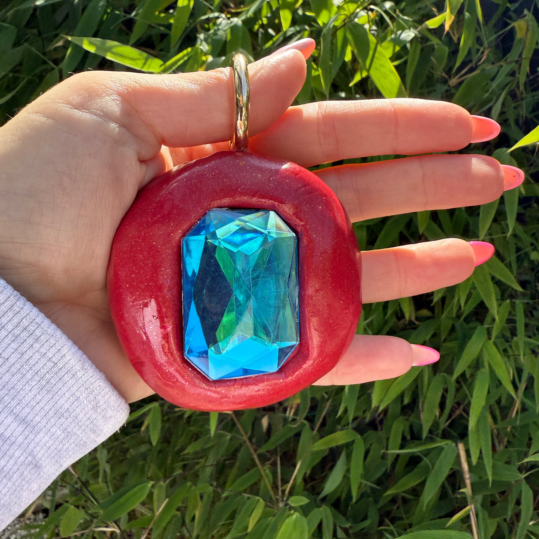 GB BAGCHARM XL (red&blue on gold)
