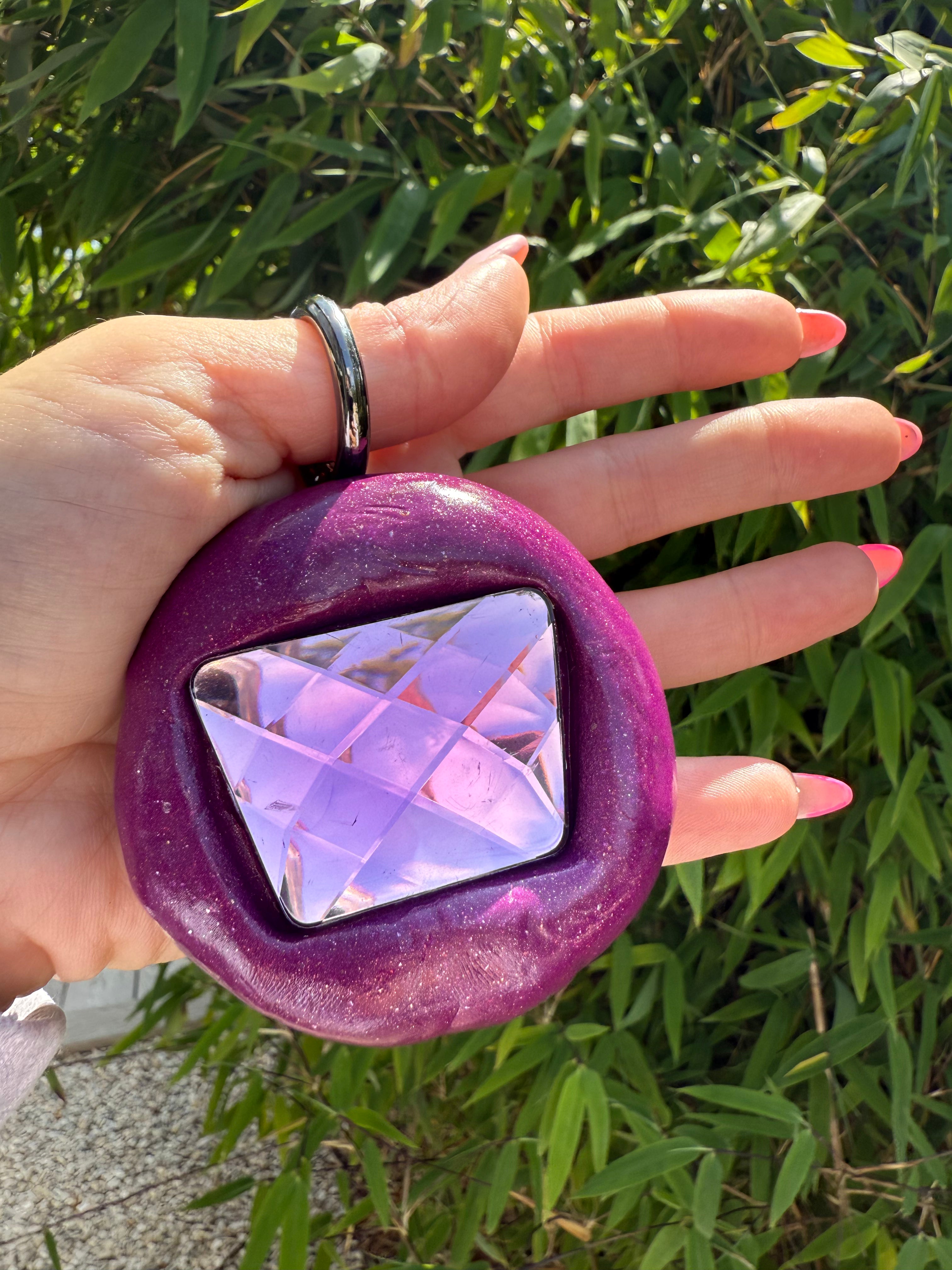 GB BAGCHARM XL (purple&purple on black).
