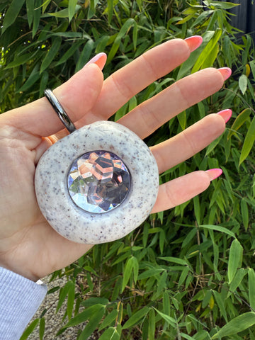 GB BAGCHARM XL (granite grey & lilac on black).