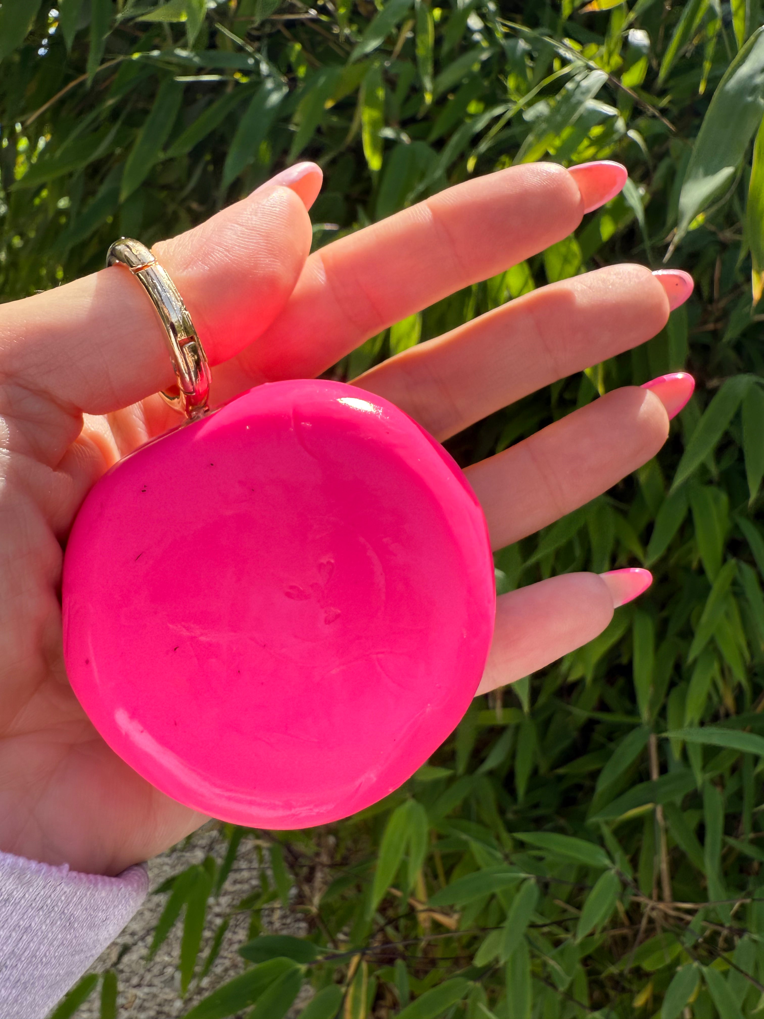 GB BAGCHARM XL (neon pink & pink on gold).