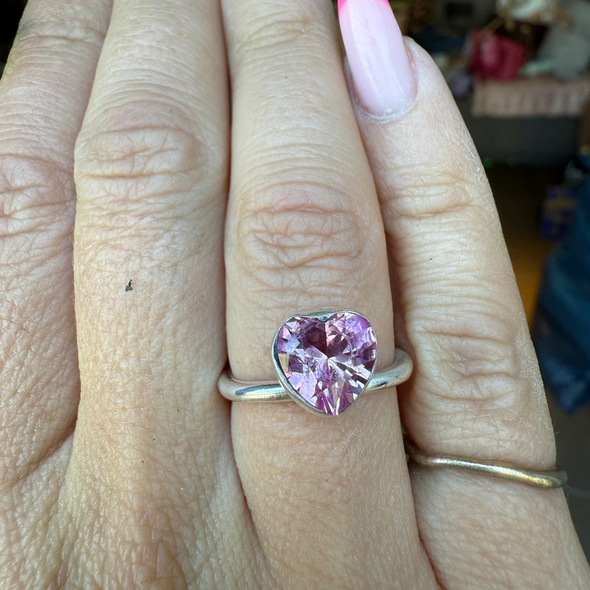 LIGHT PINK LOVE