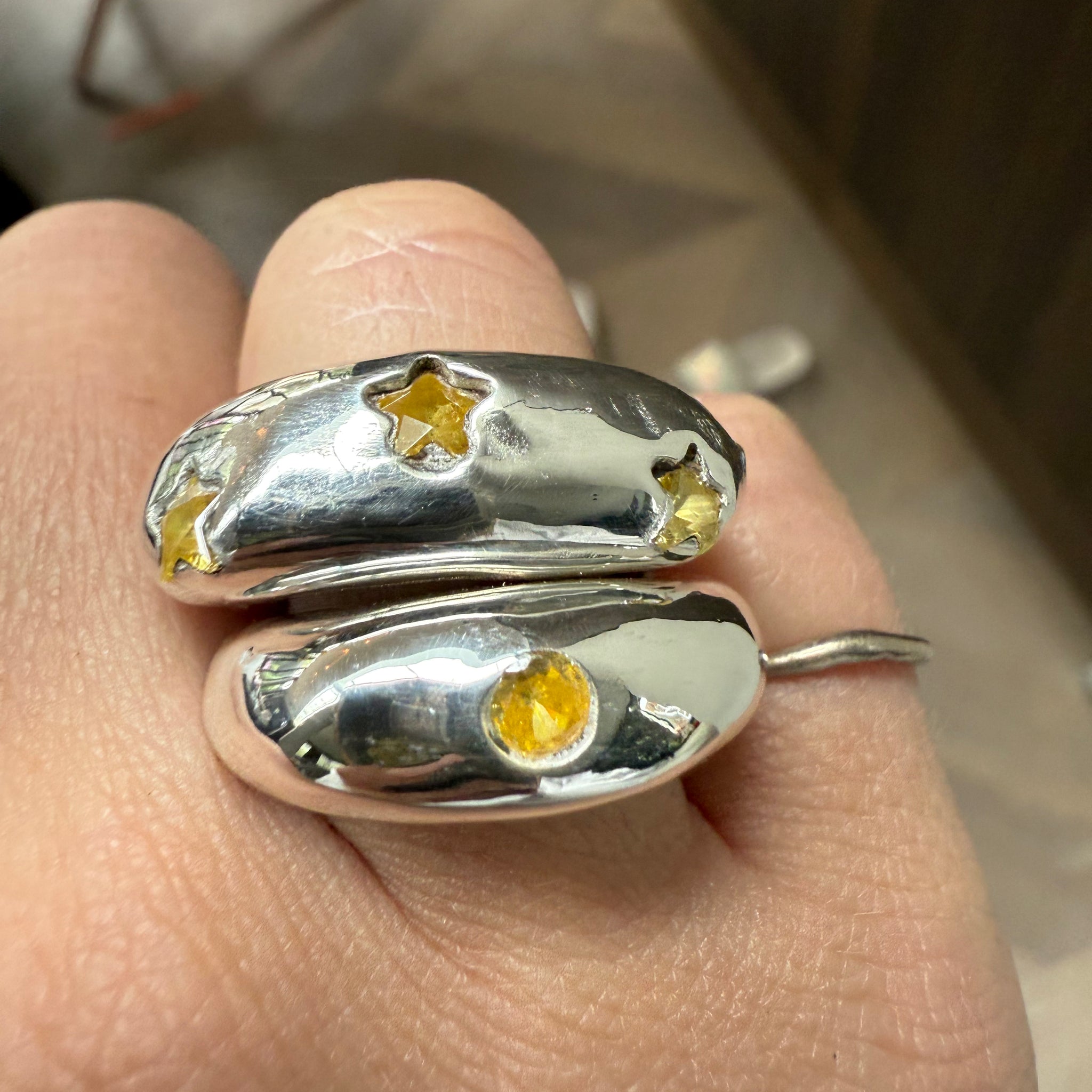 CHUNKY RING BIG STUD