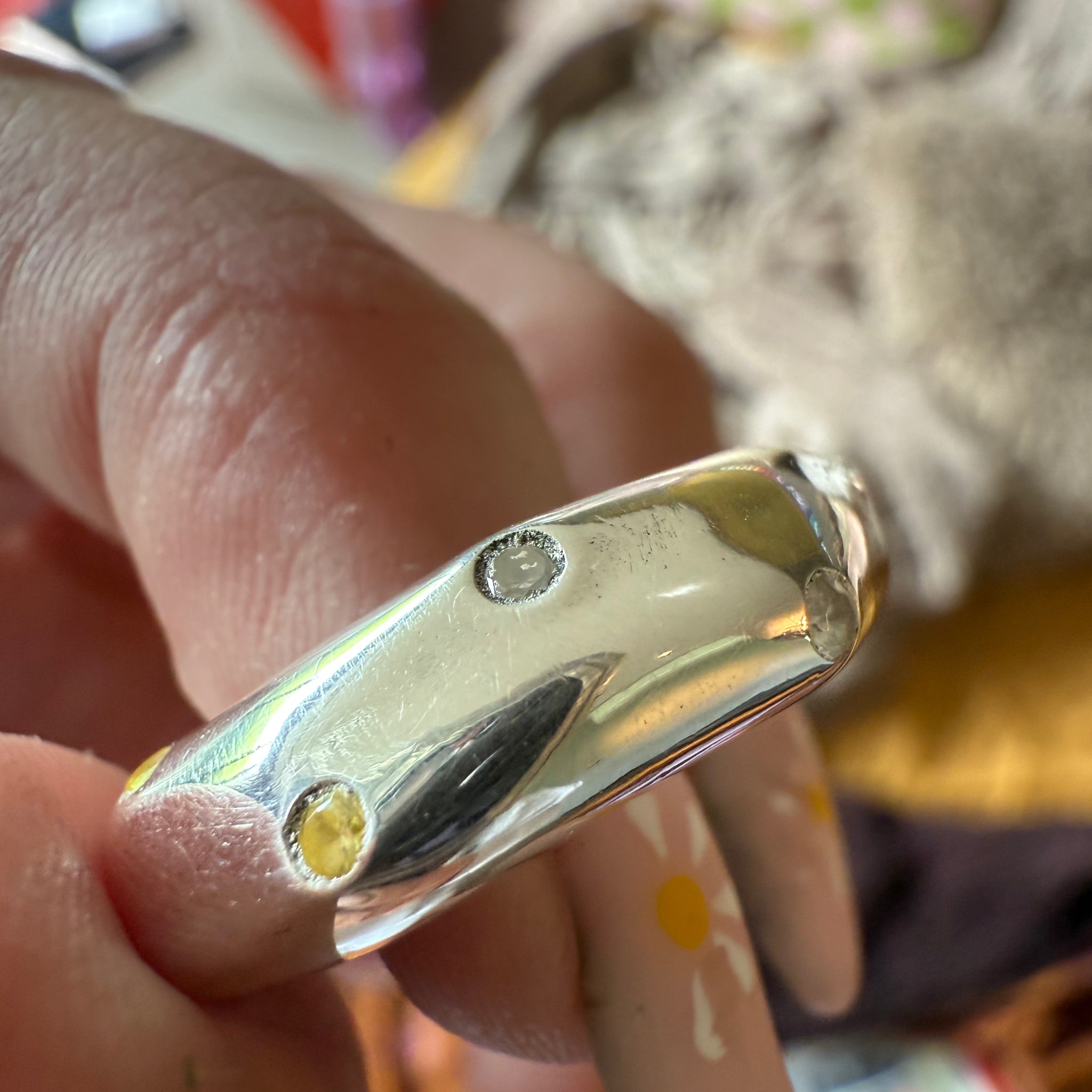 CHUNKY RING LITTLE STUDS