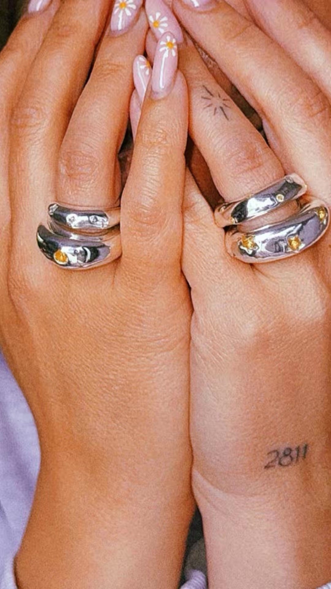 CHUNKY RING LITTLE STUDS - TheLilaLobster