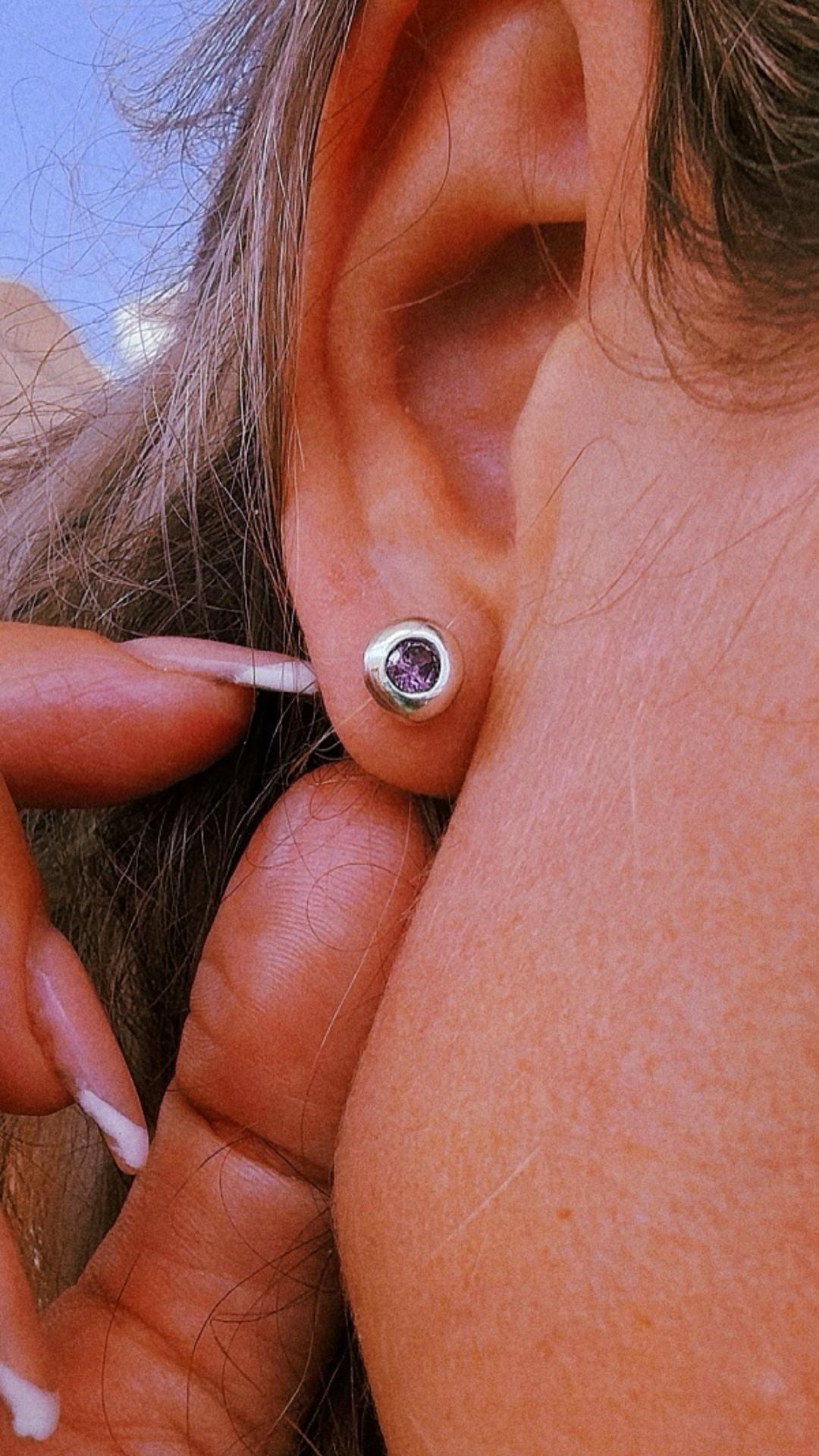 GEMBUBBLE EARSTUD✨ Labgrown Sapphire - TheLilaLobster
