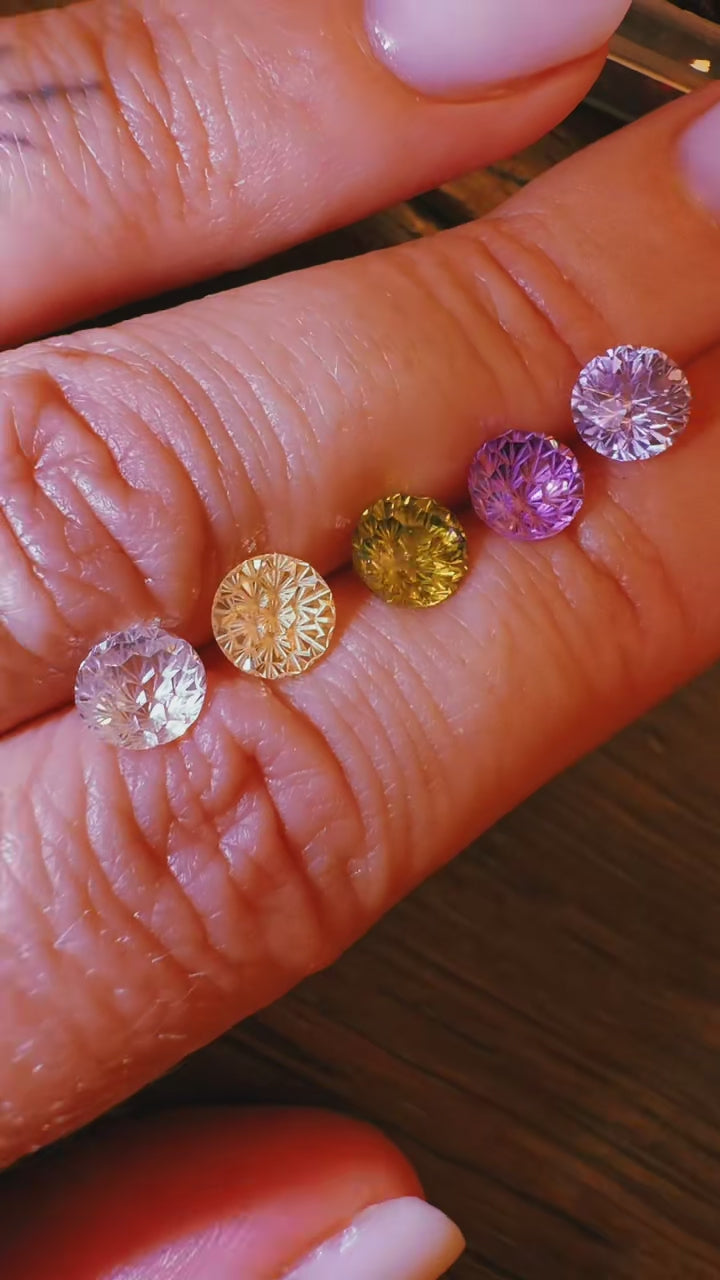 DANDELION CUT CUBIC ZIRCONIA 6mm